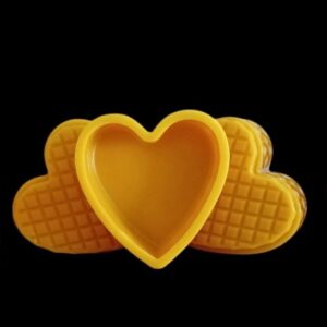 ❤️ Heart-Shaped Beeswax Jar with Lid
